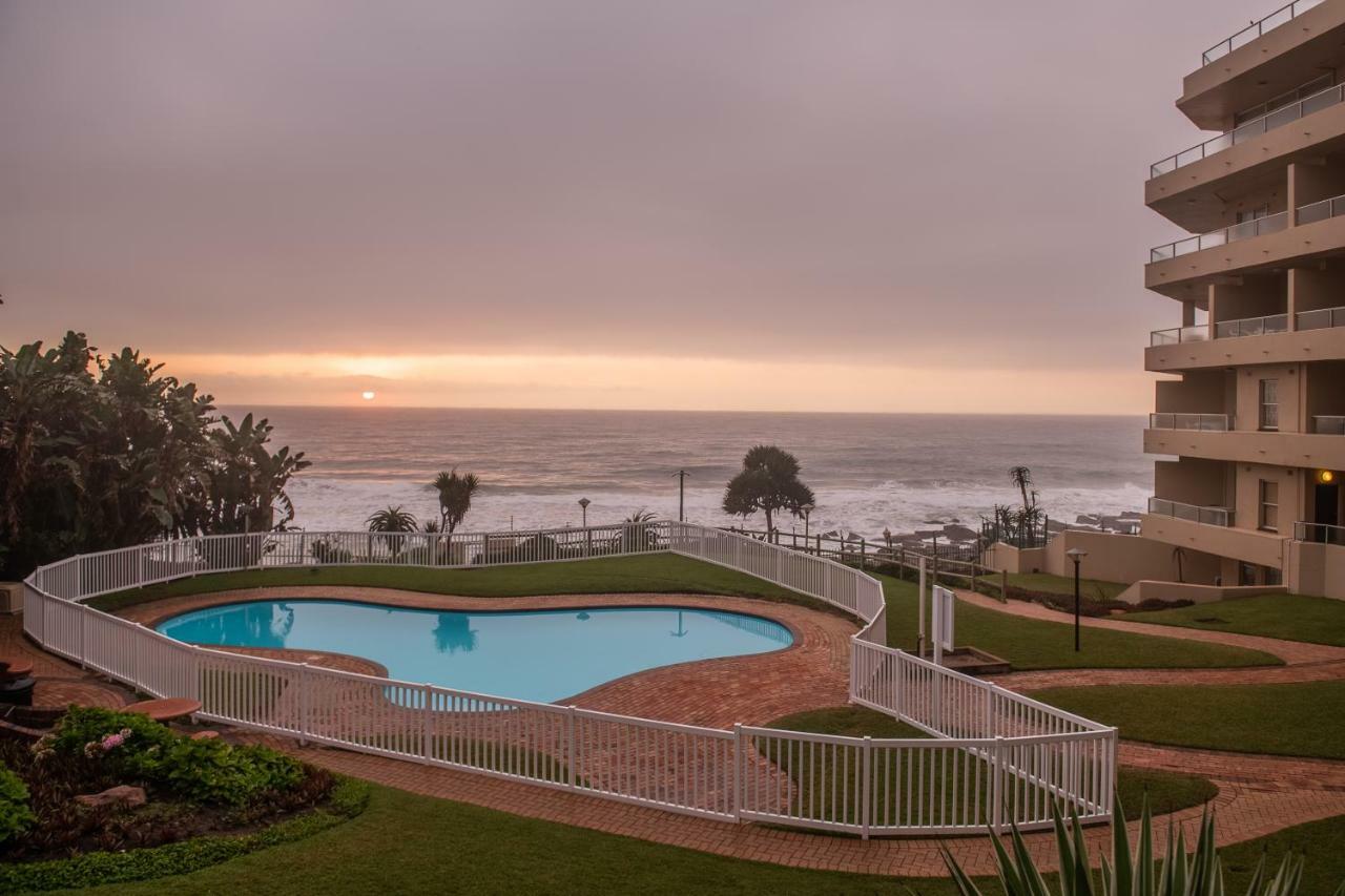 Sands Beach Breaks Beach Front Ballito Exterior photo